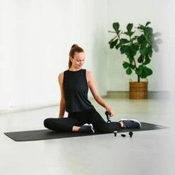 Blackroll Vibrationsmassagegerät "Fascia Gun" -Fitnessgeräte Geschäft 322 5309 8